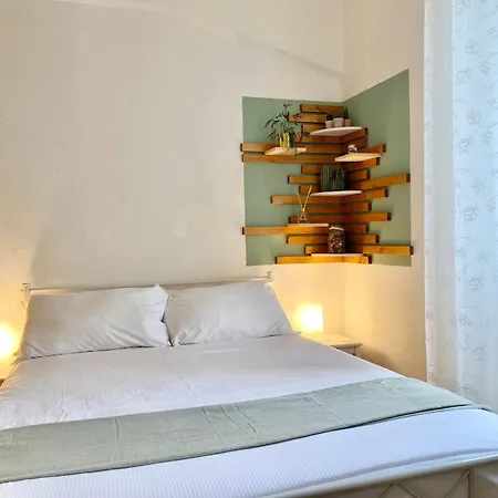 Casaviva - In Genova's Old Town Apartment *