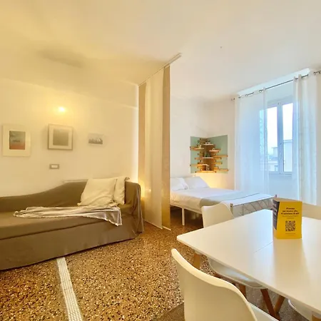 Casaviva - In Genova's Old Town Gênes